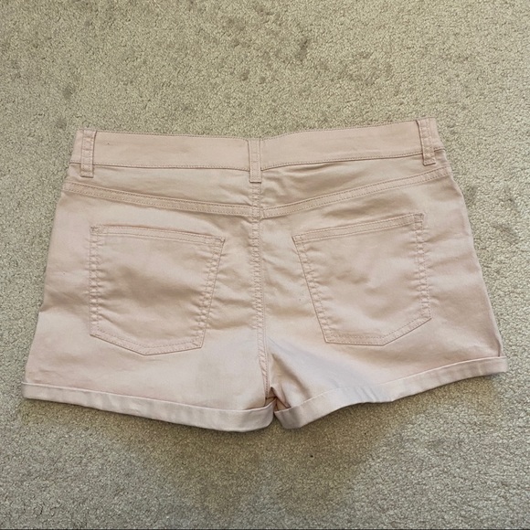 Pink H&M shorts - Picture 2 of 3